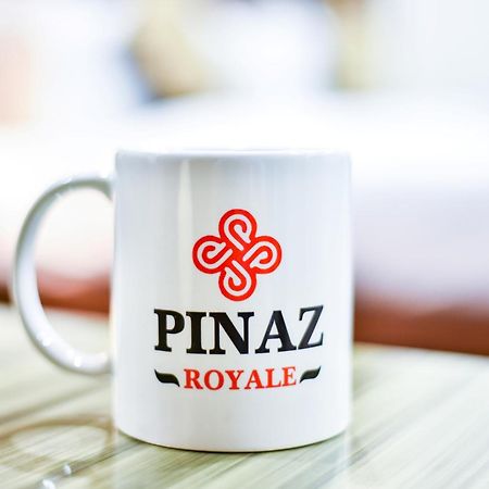Pinaz Royale Hotel Amritsar Bagian luar foto