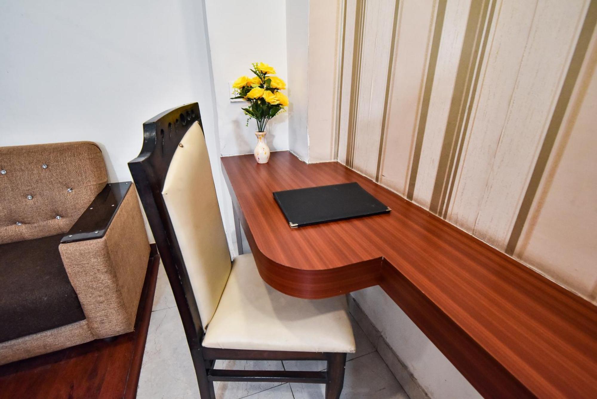 Pinaz Royale Hotel Amritsar Bagian luar foto